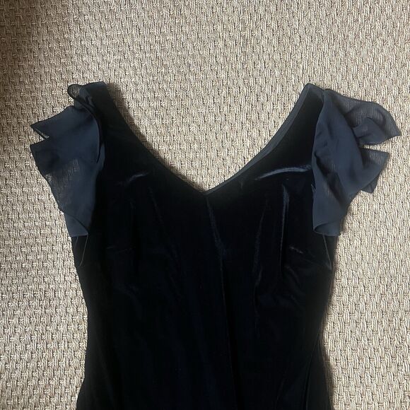 S.L. Fashions VTG Dress Black Velvet Midi Handkerchief Hem Witchy Whimsy Goth - Picture 2 of 9